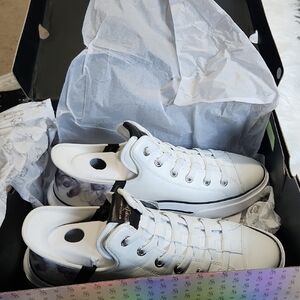 NWT Snoop Dogg X Skechers White Lace-Up Sneakers